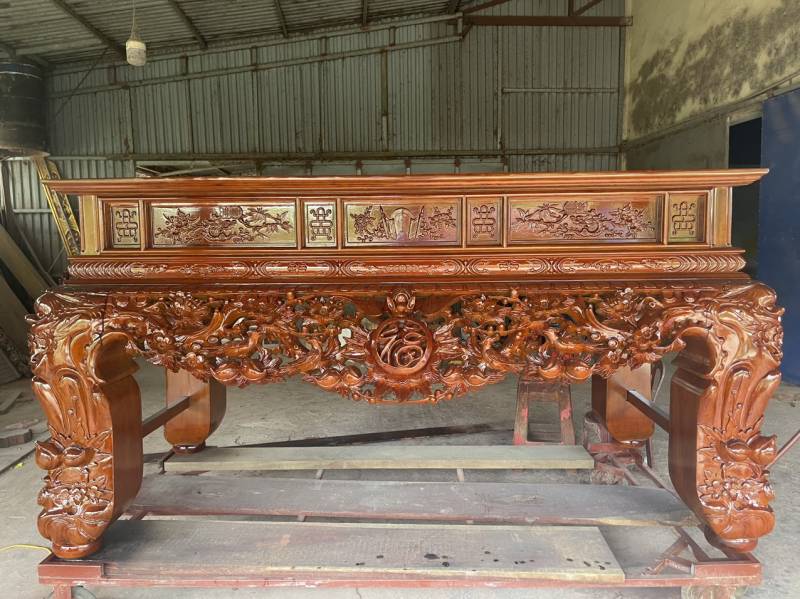 Bàn thờ Mai Điểu chân 24 gỗ gụ - BT41